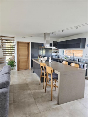 maison recente à la vente -   21200  BEAUNE, surface 180 m2 vente maison recente - UBI465645644